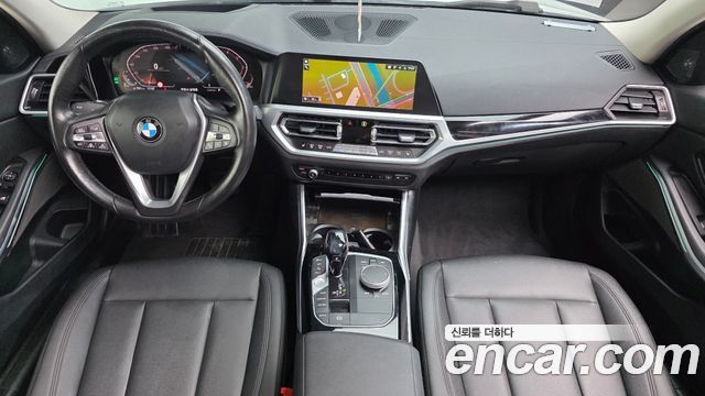 BMW 3-Series 2019 — photo 7