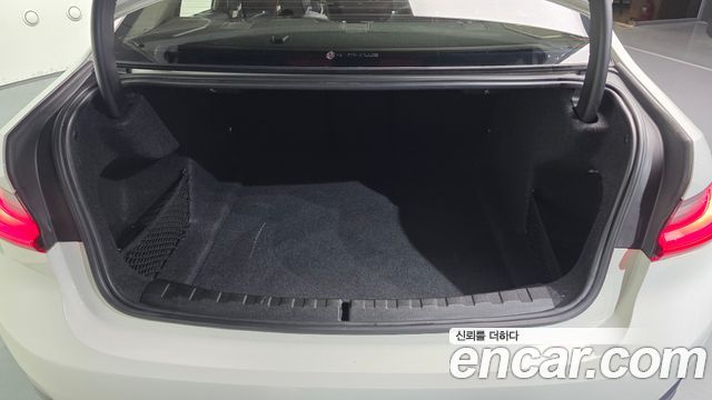 BMW 3-Series 2019 — photo 20