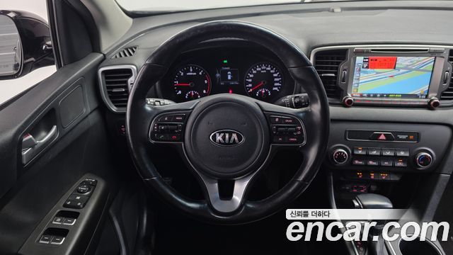 Kia Sportage 2016 — photo 13