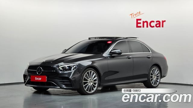 Mercedes-Benz E-Class 2022 — photo 1