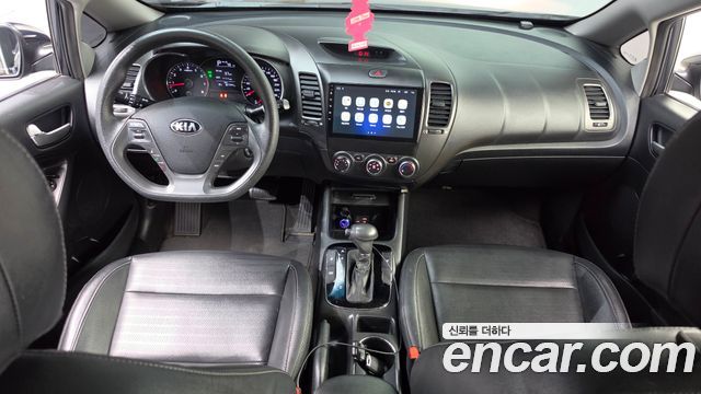 Kia K3 2017 — photo 10