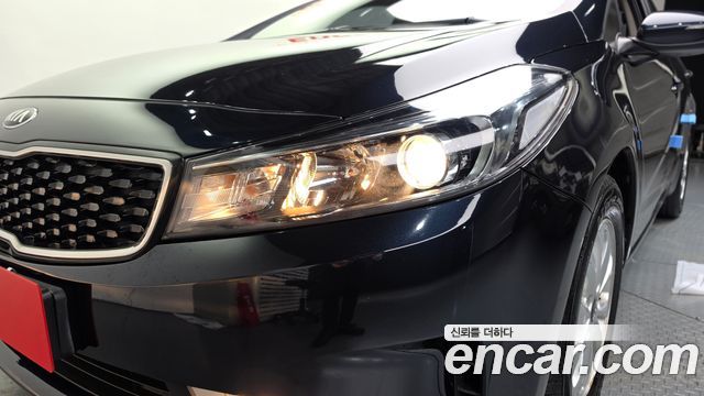 Kia K3 2017 — photo 8