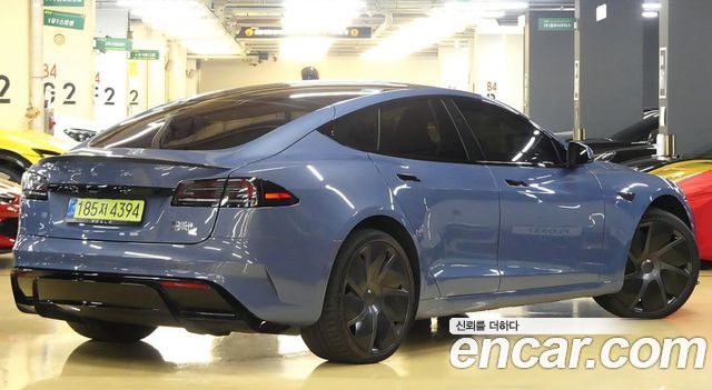 Tesla Model S 2026 — photo 2