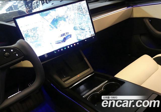 Tesla Model S 2026 — photo 13