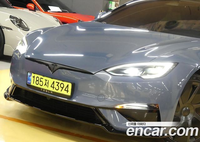 Tesla Model S 2026 — photo 20