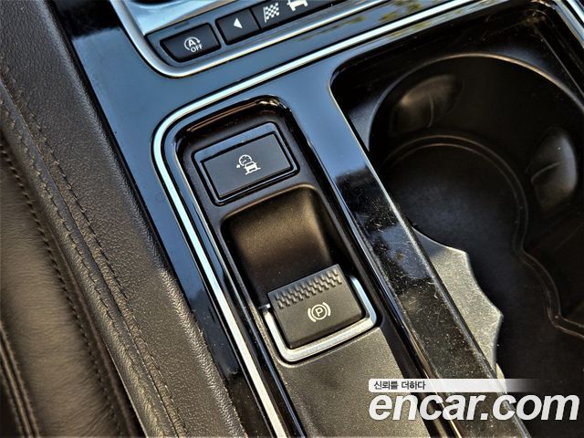 Jaguar F-PACE 2018 — photo 12