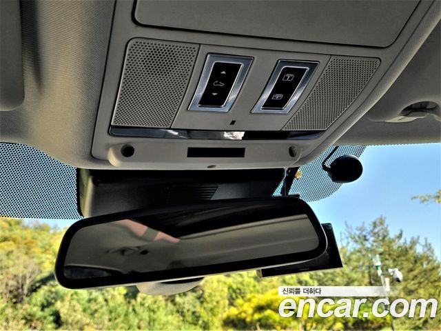 Jaguar F-PACE 2018 — photo 16