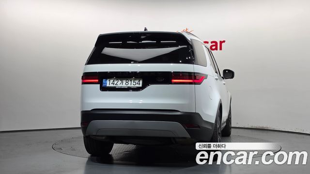 Land Rover Discovery 2023 — photo 4