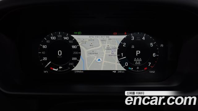 Land Rover Discovery 2023 — photo 8
