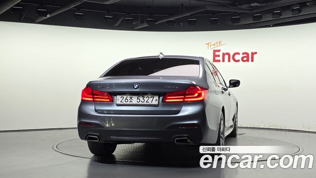 BMW 5-Series 2017 — photo 4