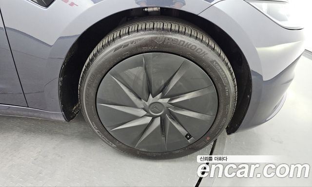 Tesla Model 3 2026 — photo 7