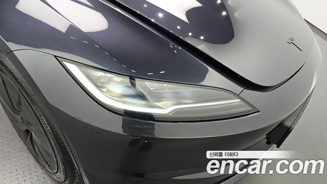 Tesla Model 3 2026 — photo 8