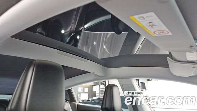Tesla Model 3 2026 — photo 29