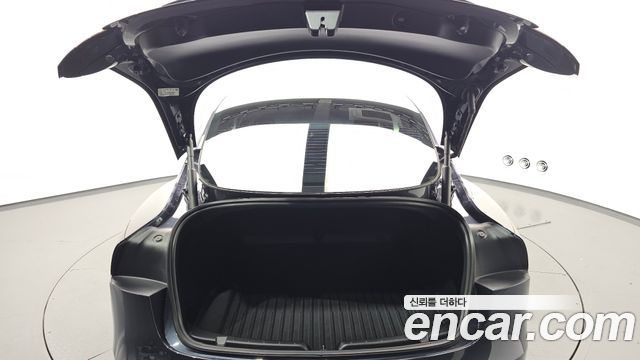 Tesla Model 3 2026 — photo 30