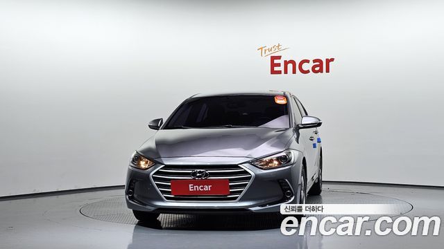 Hyundai AVANTE 2017 — photo 3