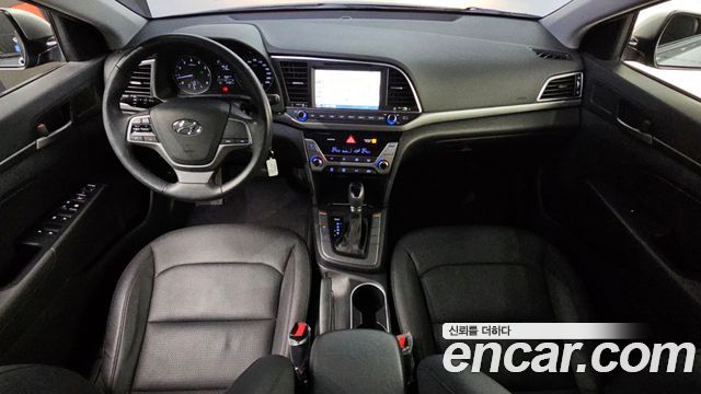 Hyundai AVANTE 2017 — photo 7