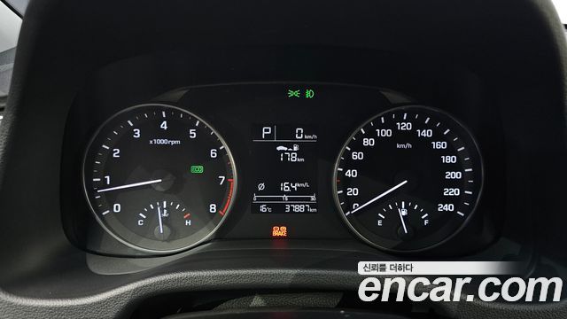 Hyundai AVANTE 2017 — photo 8