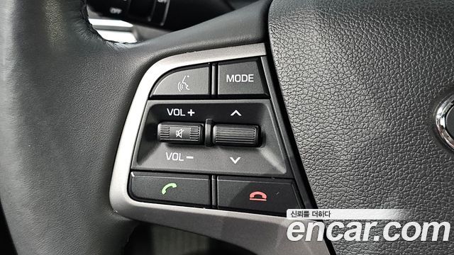 Hyundai AVANTE 2017 — photo 19