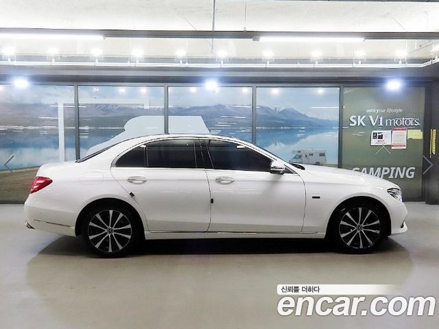 Mercedes-Benz E-Class 2019 — photo 3