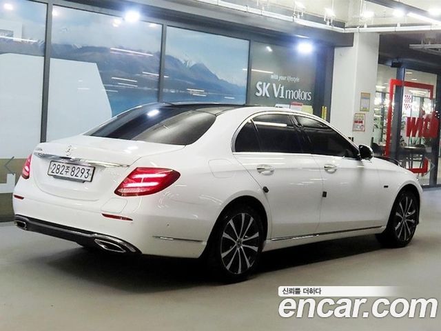 Mercedes-Benz E-Class 2019 — photo 4