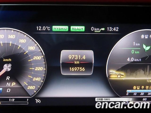 Mercedes-Benz E-Class 2019 — photo 9