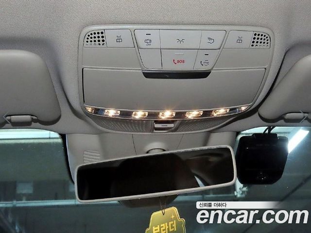 Mercedes-Benz E-Class 2019 — photo 15