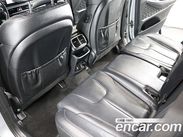 Hyundai Santafe 2019 — photo 15