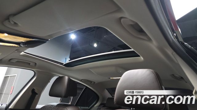 BMW 5-Series 2021 — photo 22