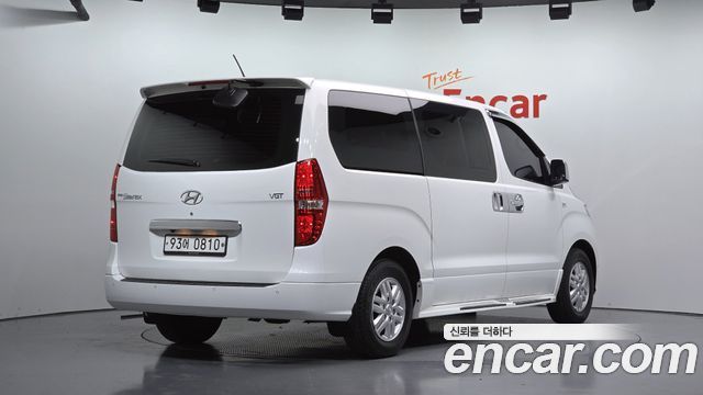 Hyundai Starex 2019 — photo 2