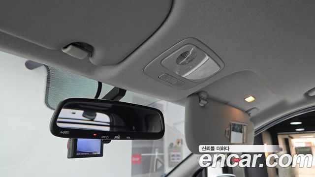 Hyundai Starex 2019 — photo 23