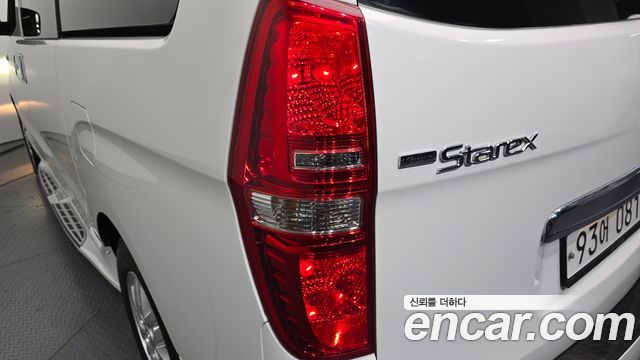 Hyundai Starex 2019 — photo 9