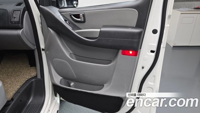 Hyundai Starex 2019 — photo 15