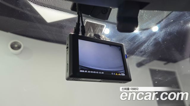 Hyundai Starex 2019 — photo 30