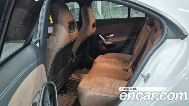 Mercedes-Benz CLA-Class 2025 — photo 14