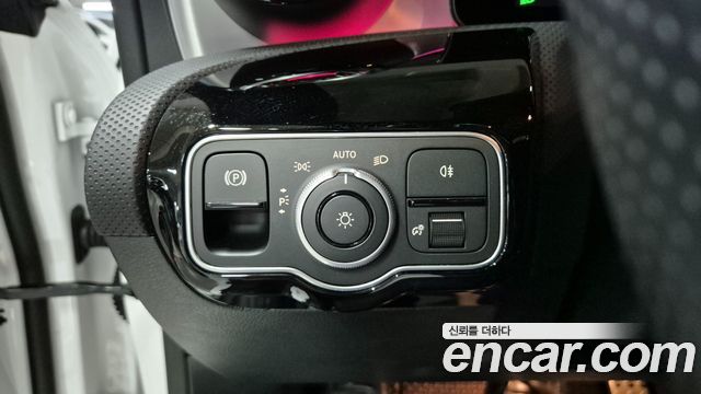 Mercedes-Benz CLA-Class 2025 — photo 19