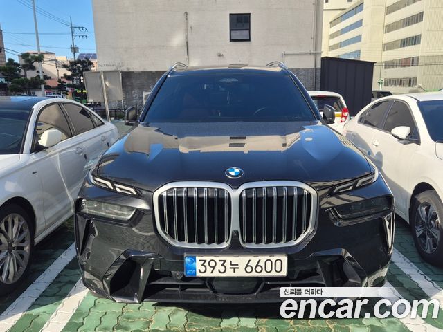 BMW X7 2023 — photo 1