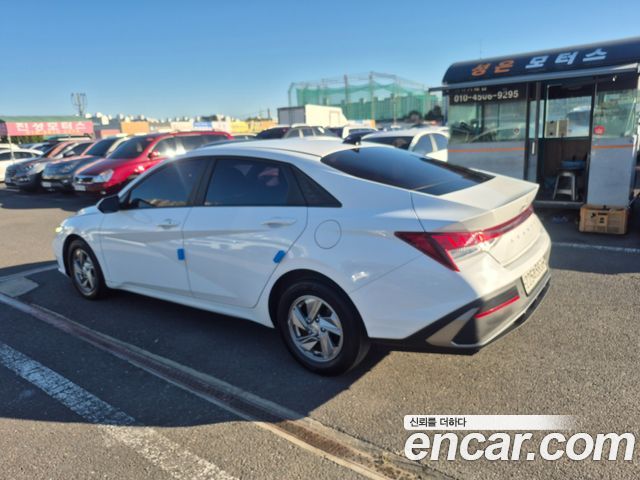 Hyundai AVANTE 2024 — photo 4