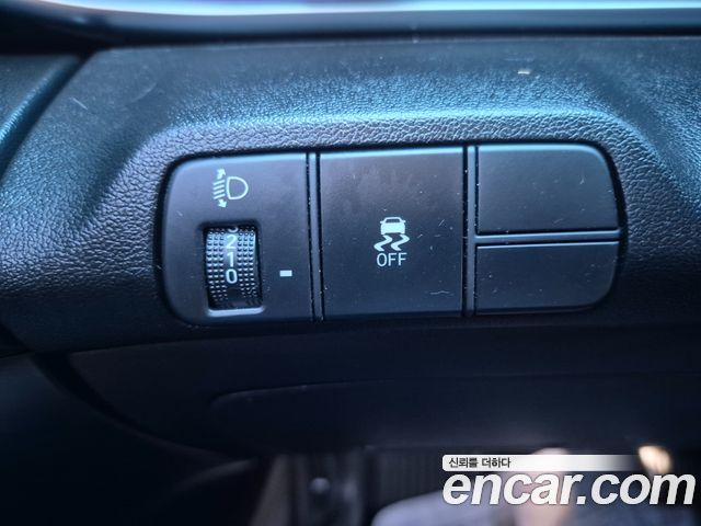 Hyundai AVANTE 2024 — photo 14