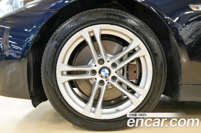 BMW 5-Series 2015 — photo 5