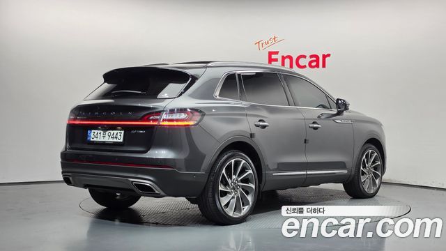 Lincoln Nautilus 2020 — photo 2