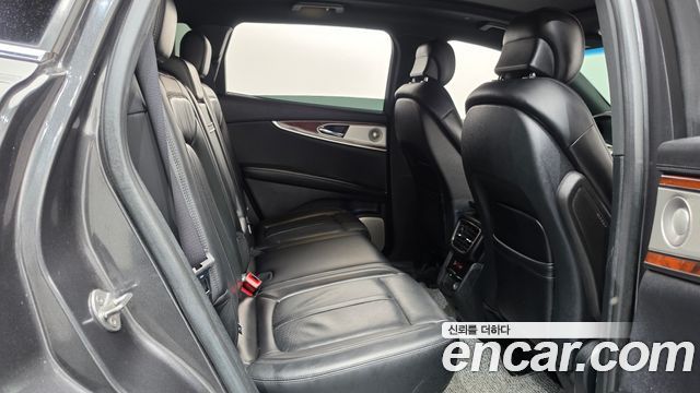 Lincoln Nautilus 2020 — photo 18