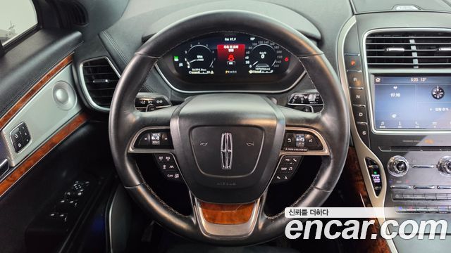 Lincoln Nautilus 2020 — photo 19