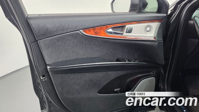 Lincoln Nautilus 2020 — photo 14