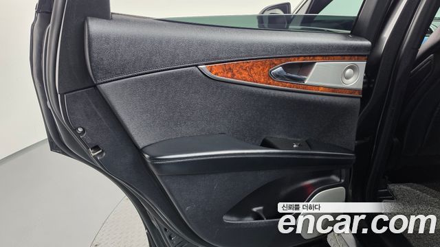 Lincoln Nautilus 2020 — photo 15