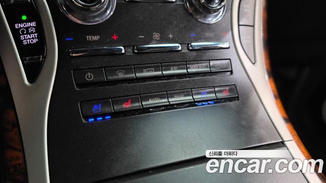 Lincoln Nautilus 2020 — photo 31