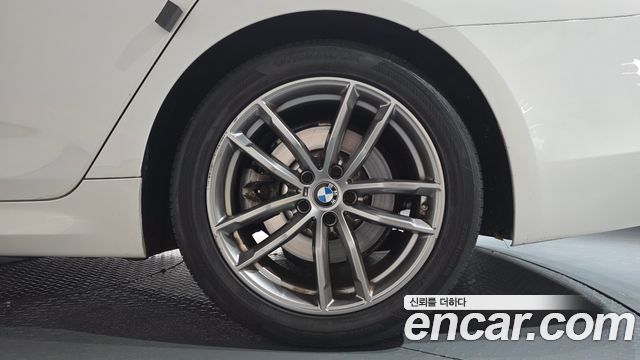BMW 5-Series 2020 — photo 7