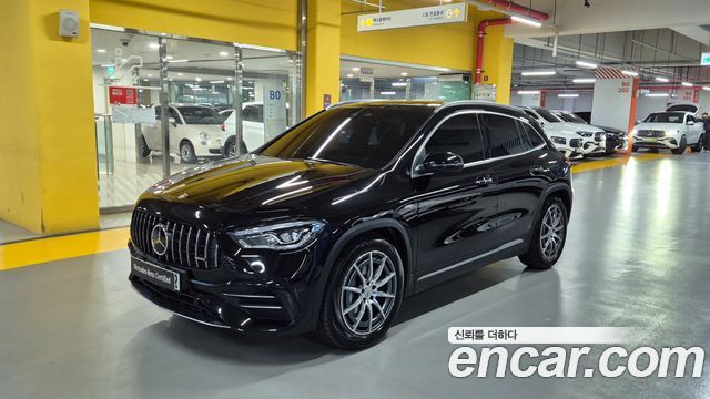 Mercedes-Benz GLA-Class 2022 — photo 1