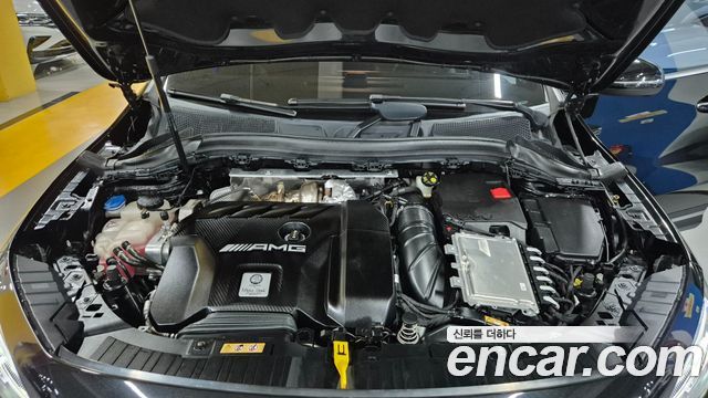 Mercedes-Benz GLA-Class 2022 — photo 6