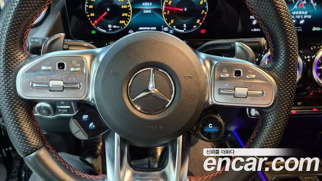 Mercedes-Benz GLA-Class 2022 — photo 19