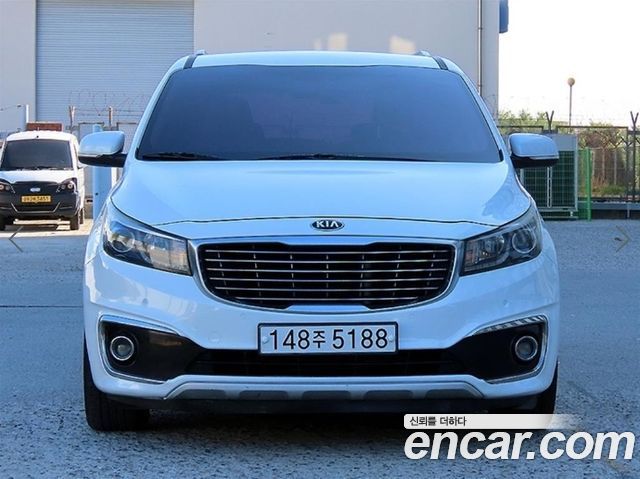 Kia Canival 2016 — photo 2